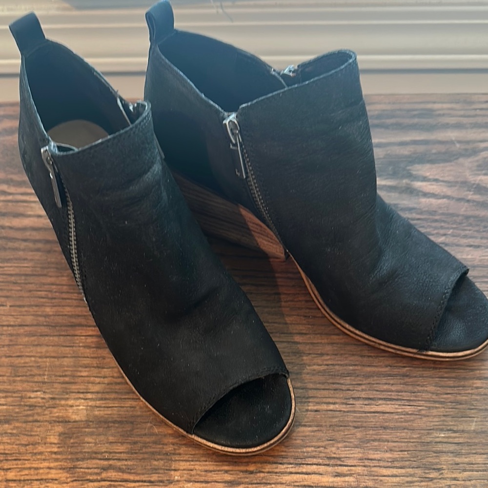 Lucky Brand open toe booties
